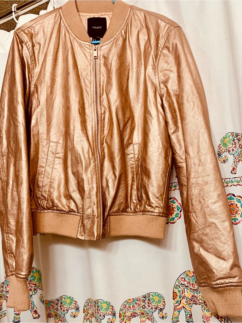 Forever 21 Metallic Rose Gold Bomber Jacket Women’s size M